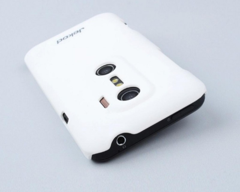 Чехол пластиковый Jekod для HTC EVO 3D белый