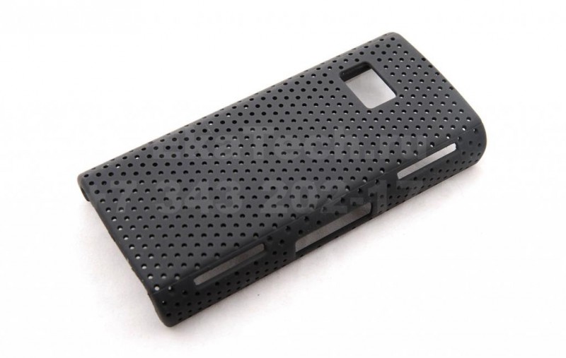 Чехол пластиковый перфорированный для Nokia X6 черный